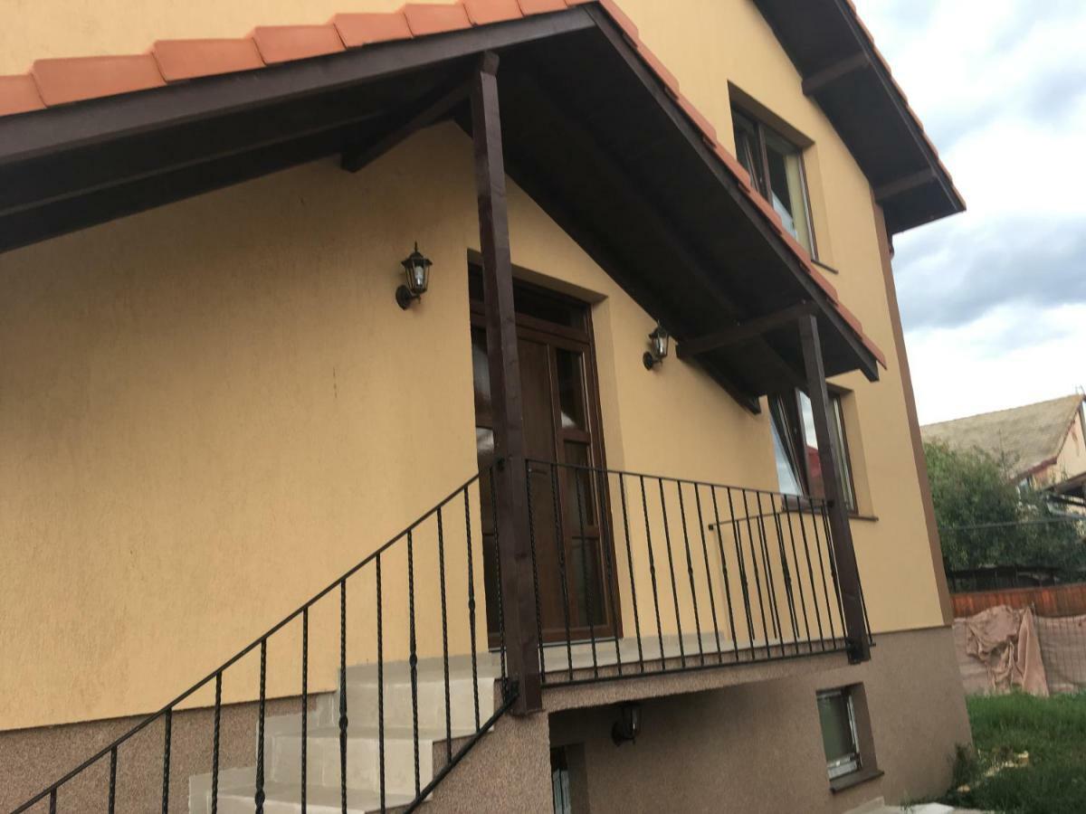Casa In Zona Linistita, Campia Turzii Villa Exterior photo