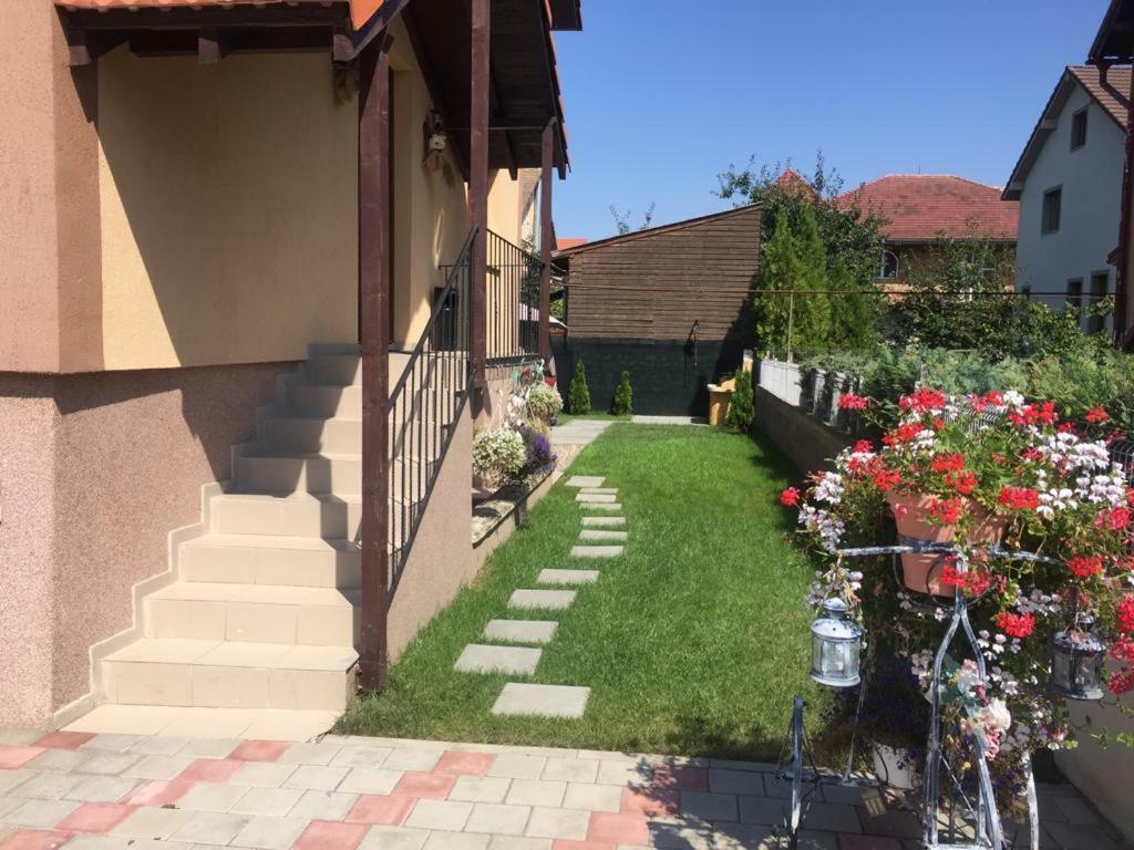 Casa In Zona Linistita, Campia Turzii Villa Exterior photo